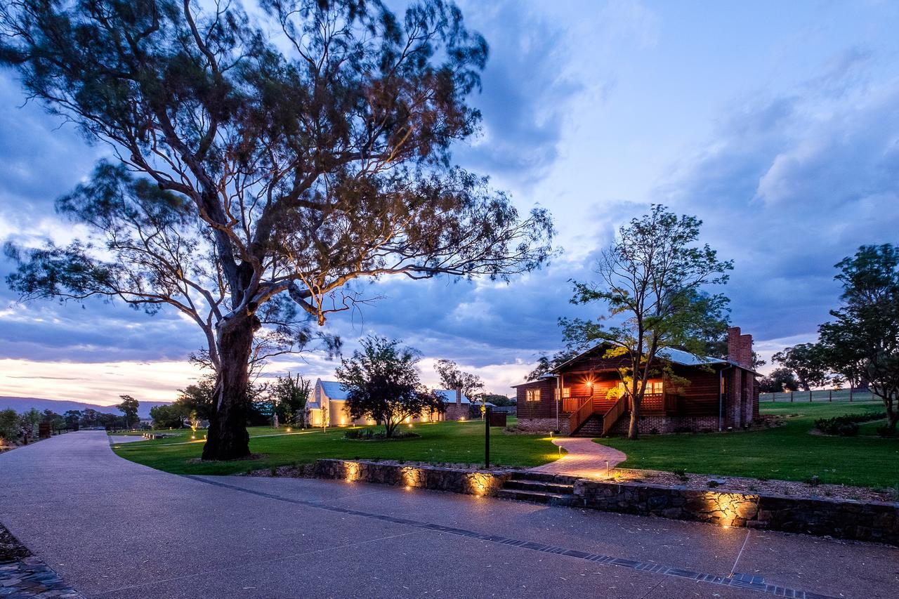 Hotel Goonoo Goonoo Station Tamworth Exterior foto The main building at the resort